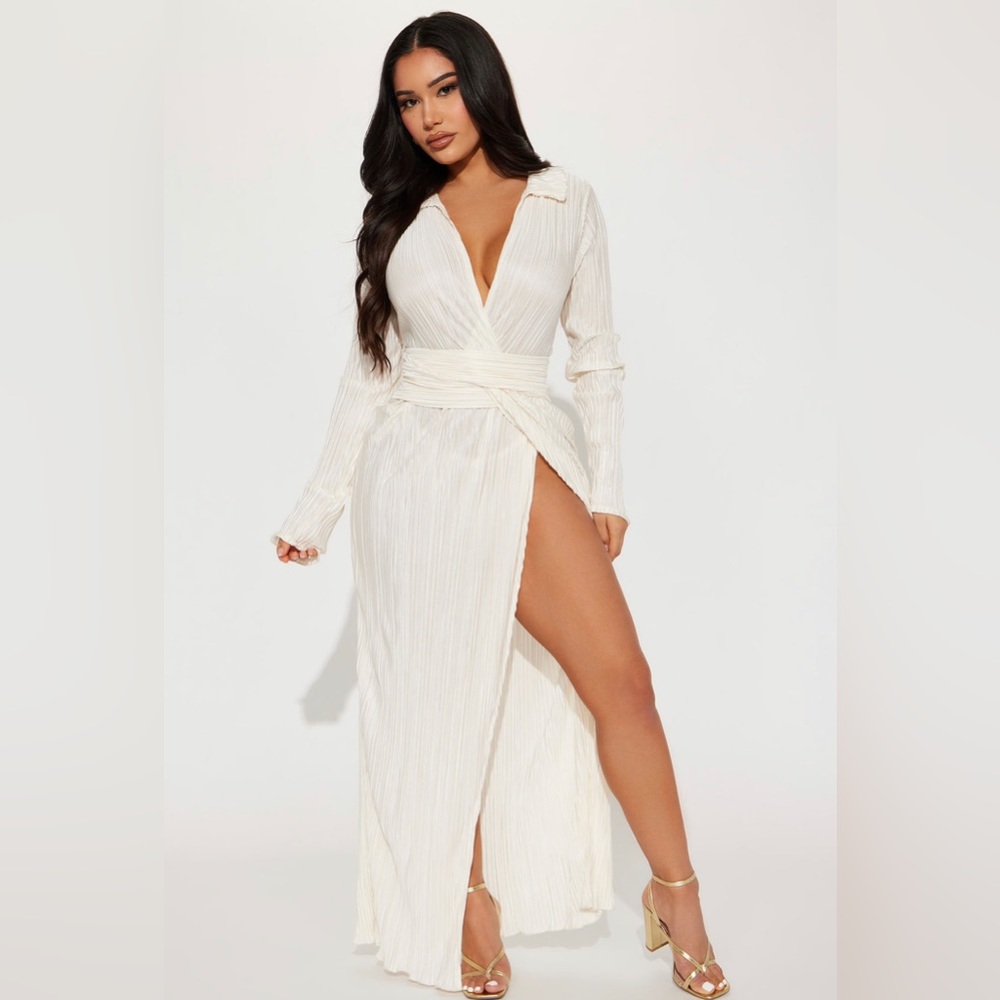 🆕 • Plisse Maxi Dress